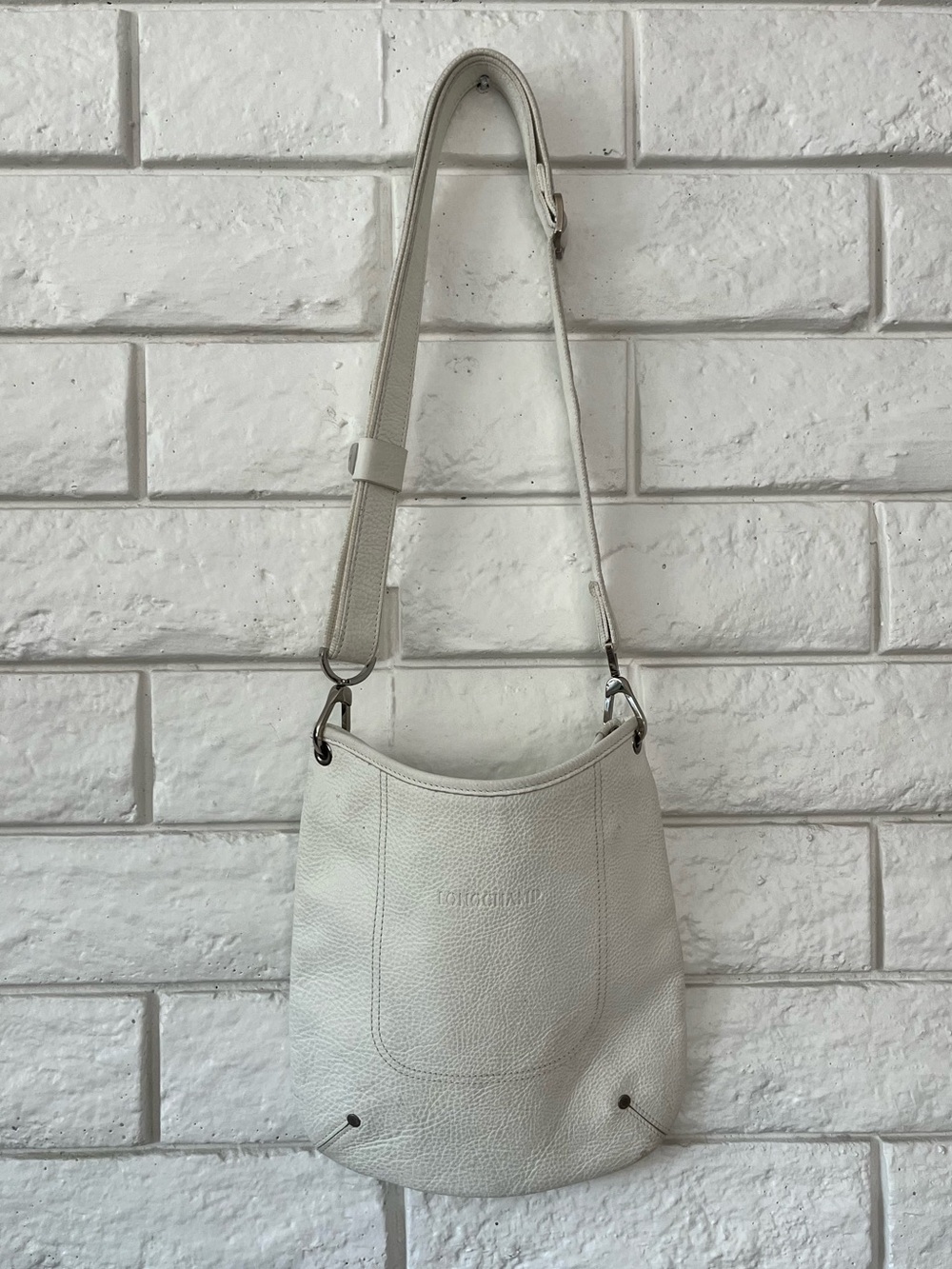 Longchamp White Patent Leather Shoulder Bag Adjustable Strap